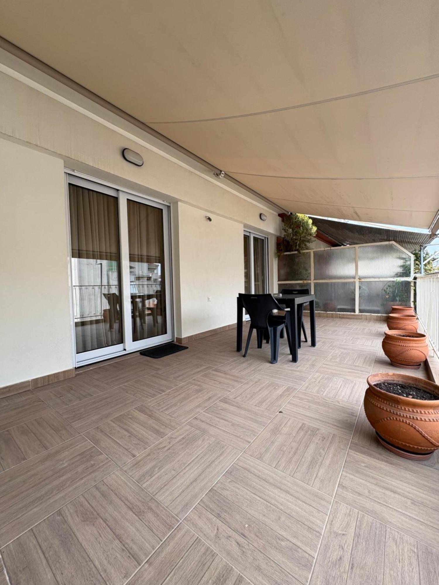 Casa Doro A4 Apartment ลาริซา ภายนอก รูปภาพ